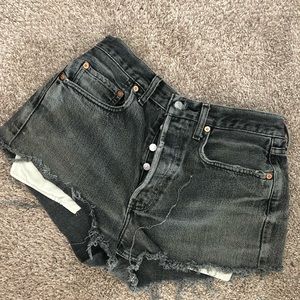 Grey Levi jean shorts